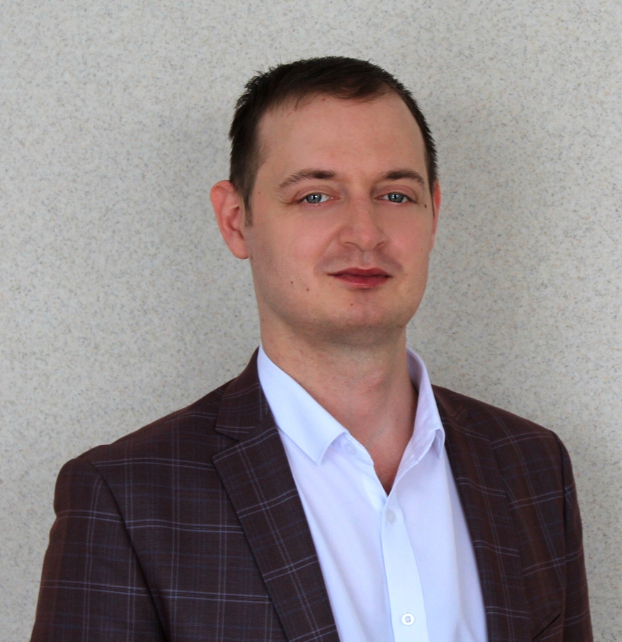 Смирнов Павел Юрьевич.